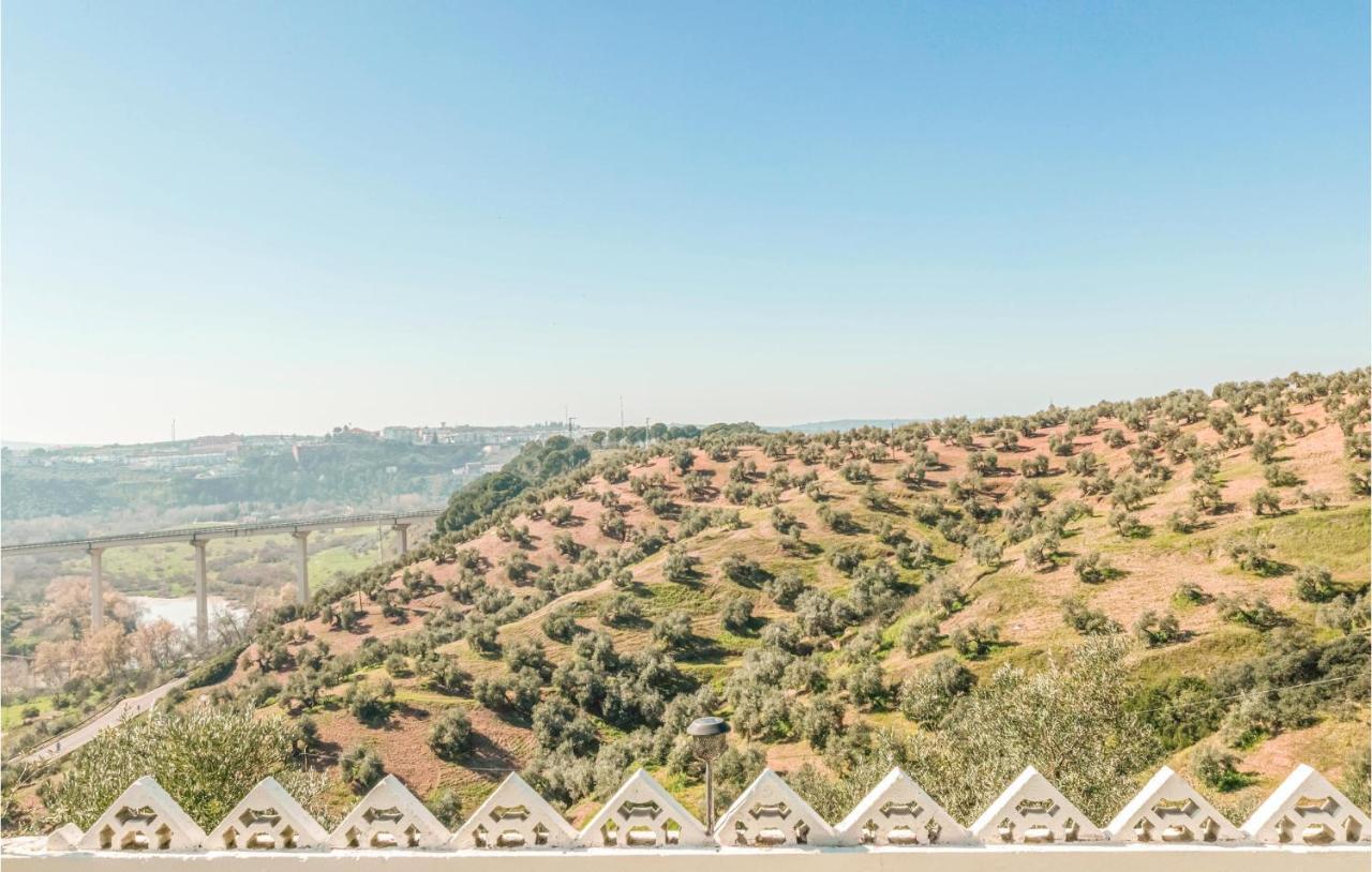 Beautiful Home In Montoro Exteriör bild